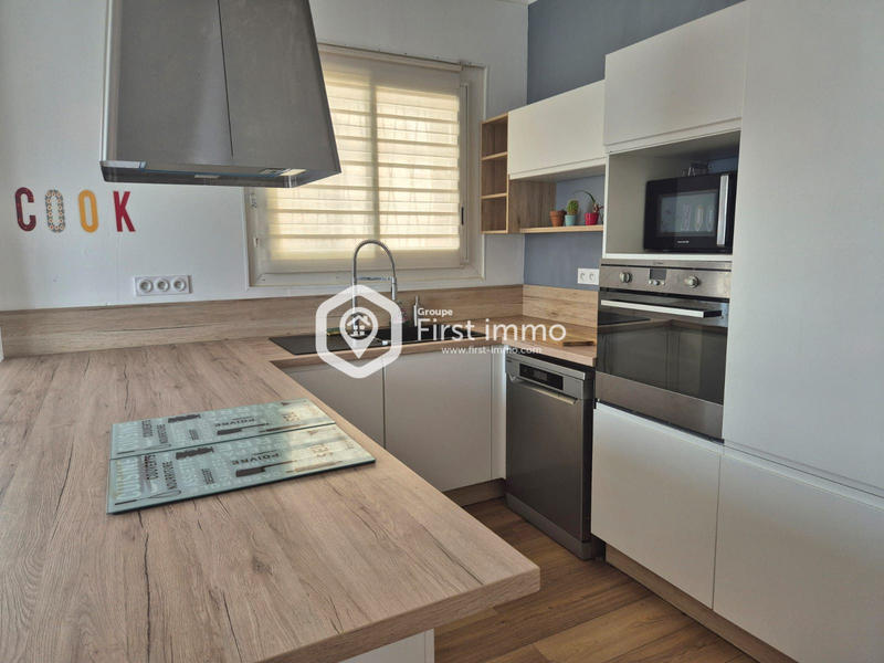 Maison traditionnelle - 165 m² - 7 pièces