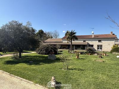 Maison - 168 m² - 7 pièces