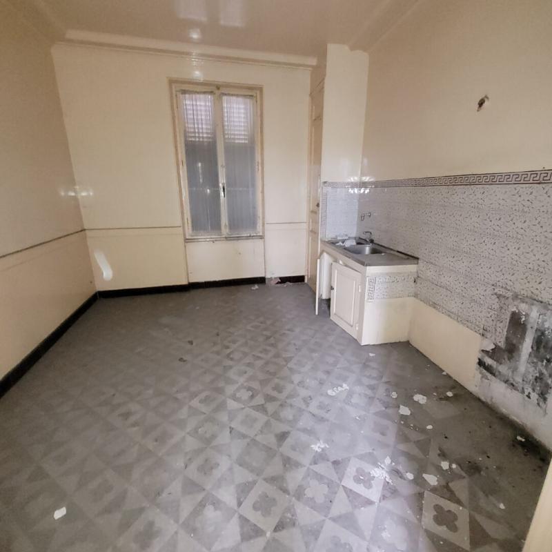 Maison - 195 m² - 8 pièces