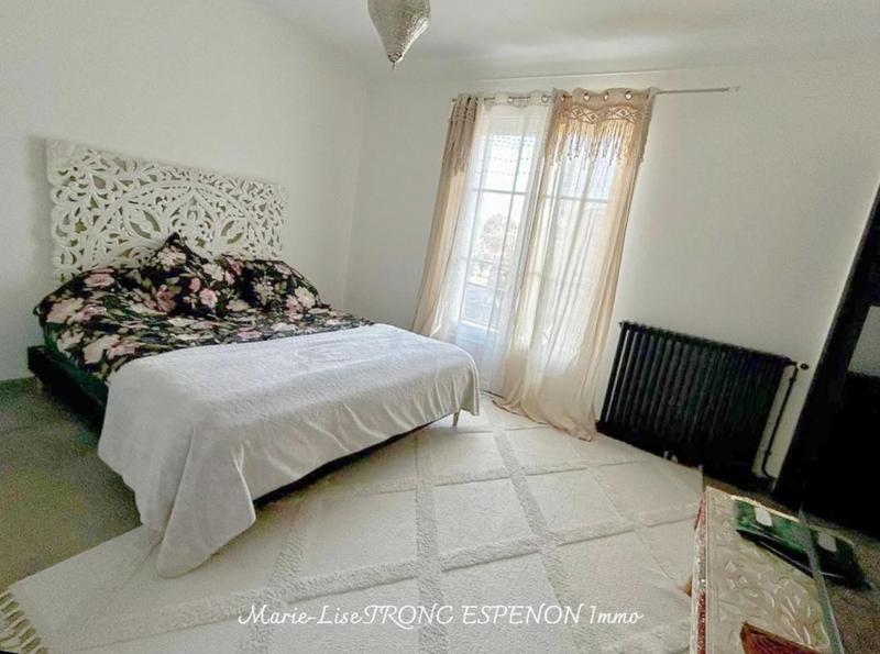 Maison - 180 m² - 8 pièces