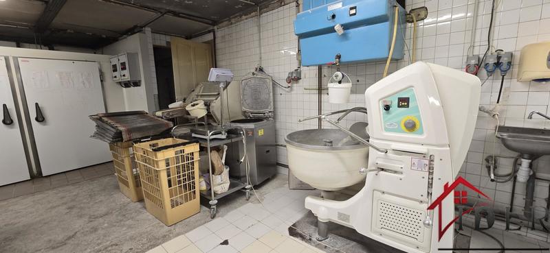 Fonds de commerce - Local commercial - 200 m²