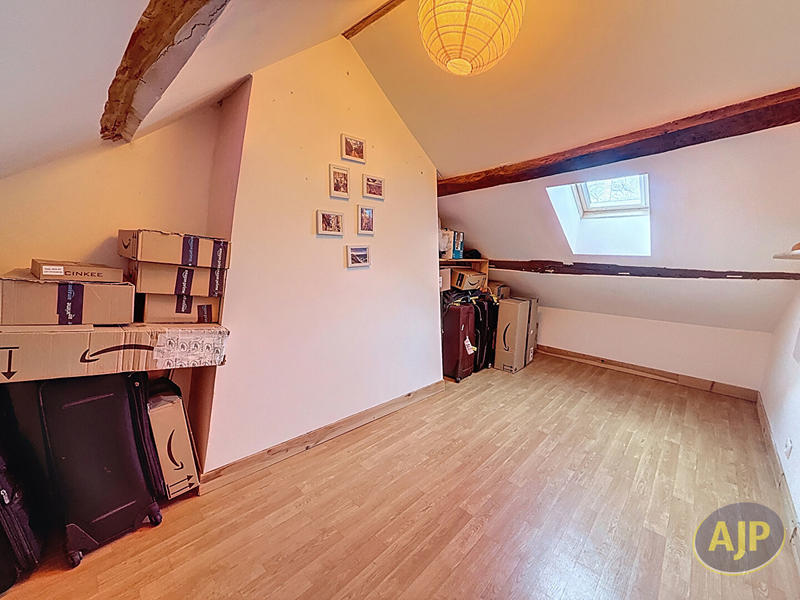 Maison - 92 m² - 4 pièces