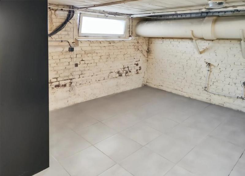 Appartement - 98 m² - 8 pièces