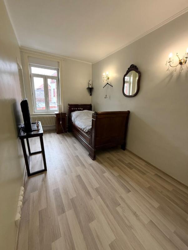 Maison - 199 m² - 9 pièces