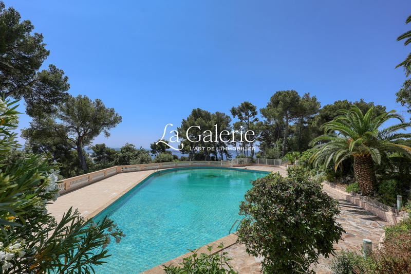 Appartement - 166 m² - 5 pièces