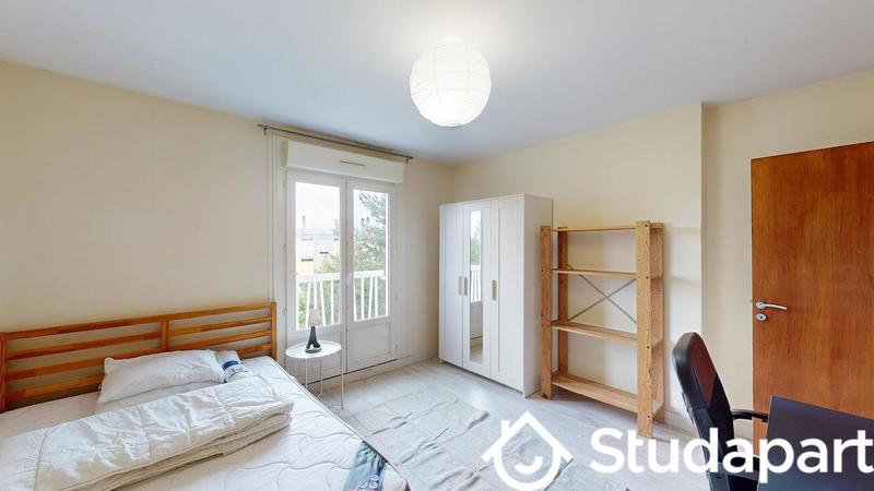 Chambre - 10 m² - 1 pièce