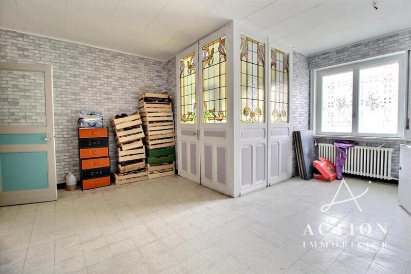 Maison - 232 m² - 6 pièces