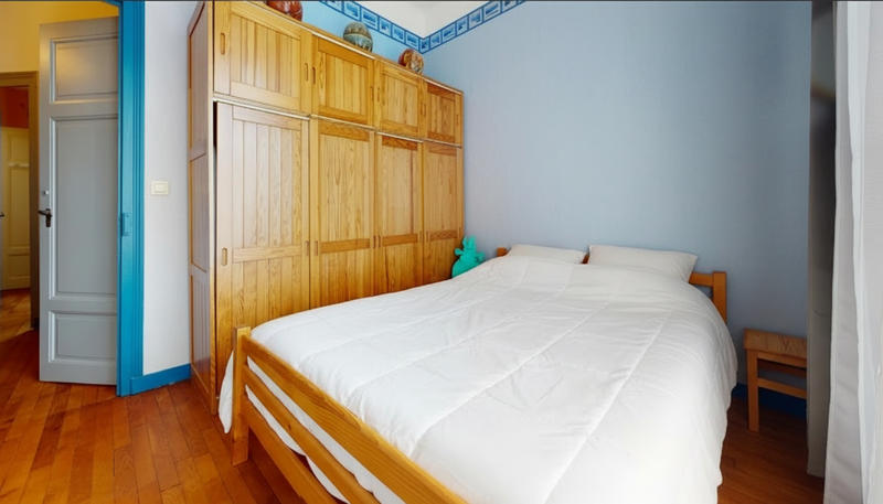 Maison - 229 m² - 11 pièces