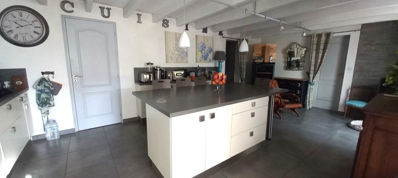 Maison - 150 m² - 7 pièces