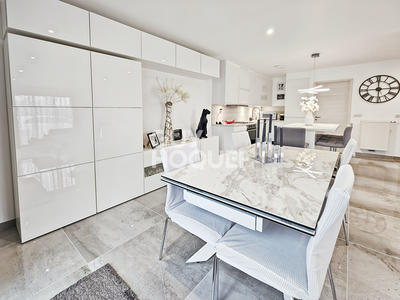 Maison - 144 m² - 5 pièces