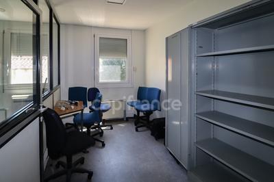 Immeuble - 170 m² - 1 pièce