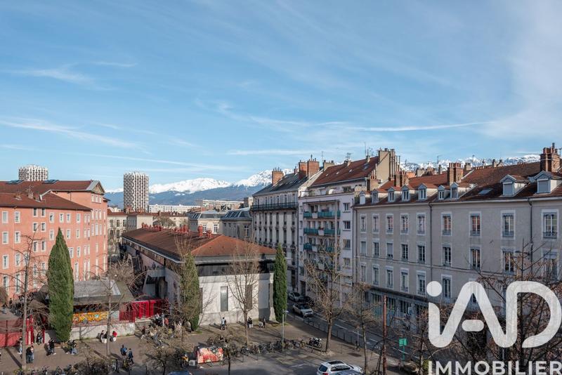 Appartement - 60 m² - 2 pièces