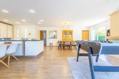 Maison - 205 m² - 6 pièces