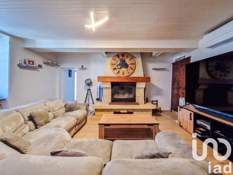 Maison - 220 m² - 9 pièces