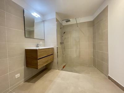 Appartement - 92 m² - 3 pièces