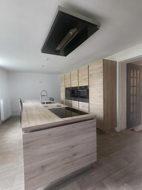 Maison - 320 m² - 10 pièces