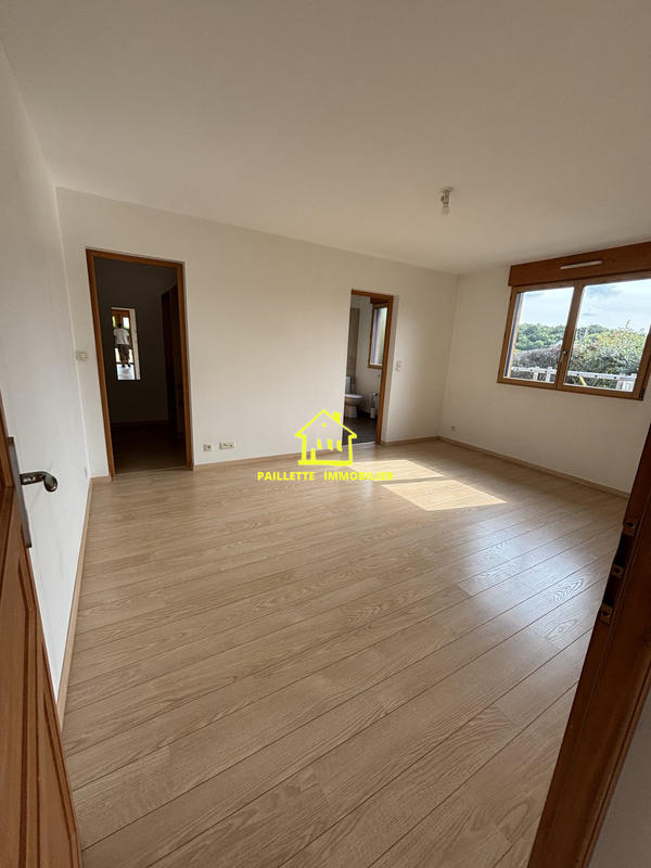 Maison - 176 m² - 6 pièces