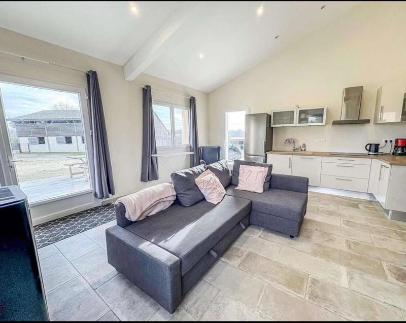 Demeure - 325 m² - 10 pièces