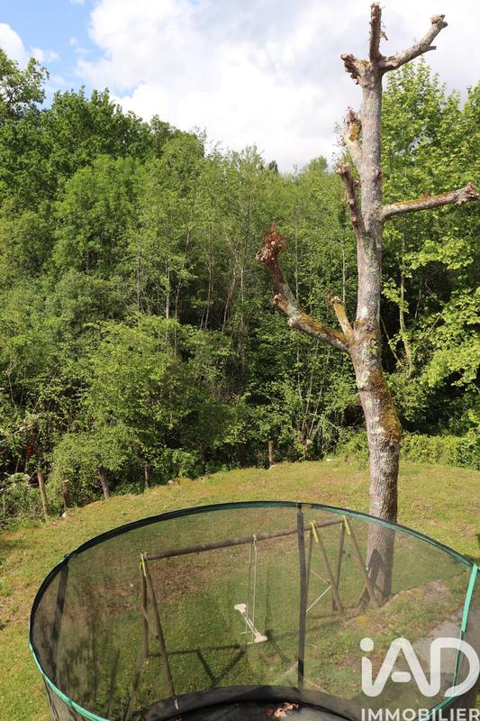 Maison - 237 m² - 8 pièces