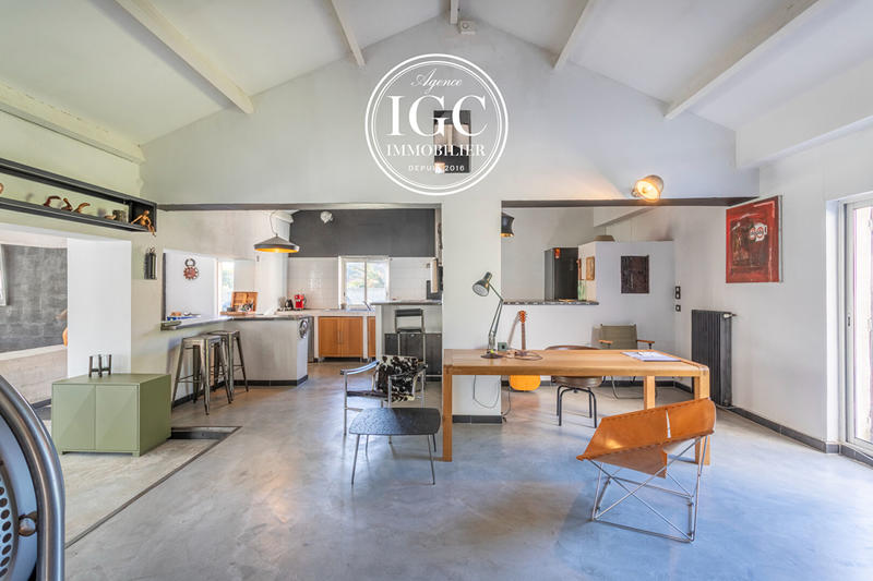 Villa - 240 m² - 5 pièces