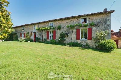 Maison - 295 m² - 11 pièces