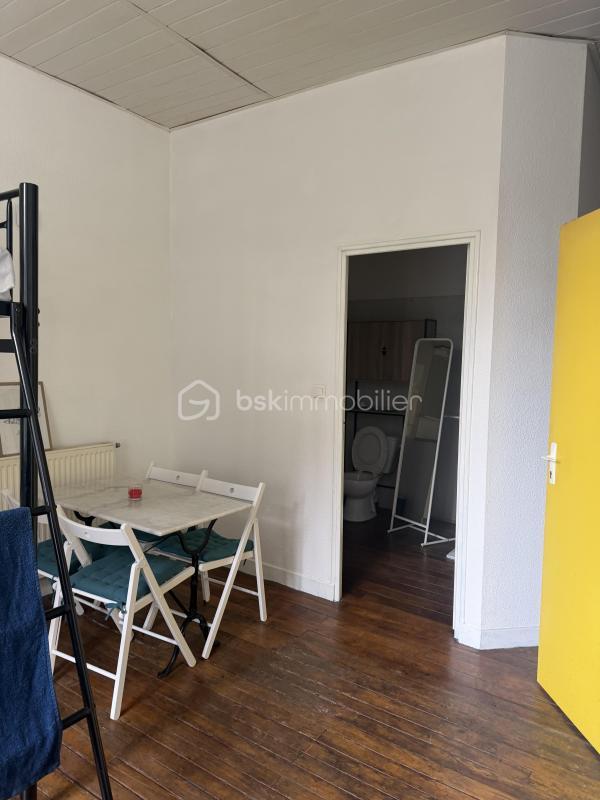 Studio - 15 m² - 1 pièce