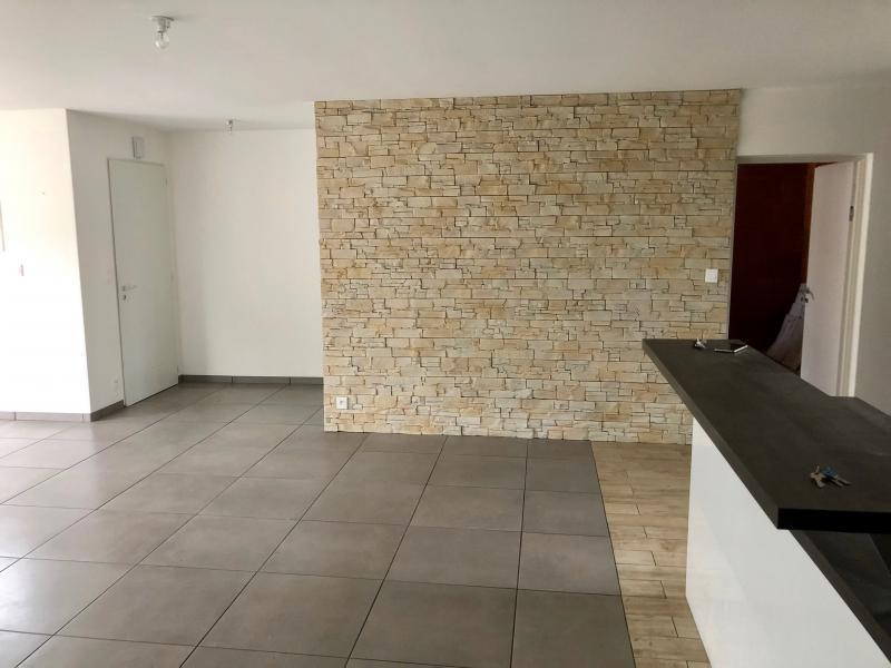 Maison - 99 m² - 4 pièces