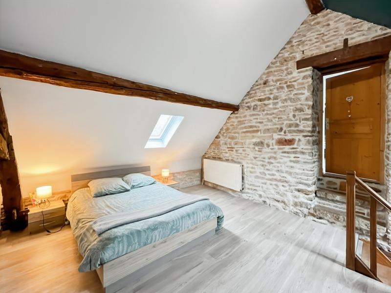 Maison - 166 m² - 7 pièces