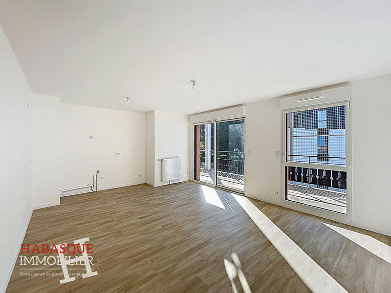 Appartement - 84 m² - 4 pièces