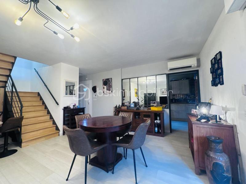 Maison jumelée - 75 m² - 3 pièces