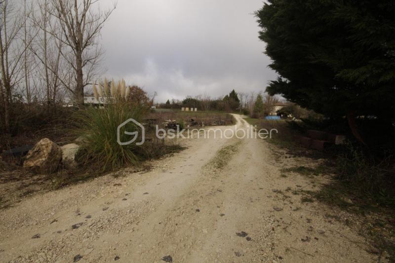 Immeuble - 100 m² - 1 pièce