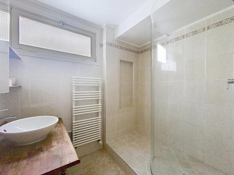 Appartement - 85 m² - 3 pièces