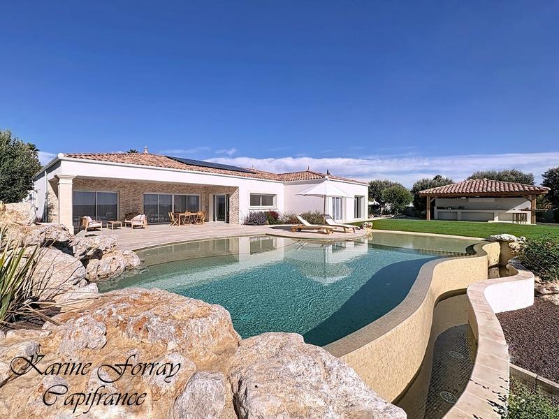 Maison - 174 m² - 6 pièces