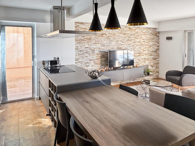 Appartement - 82 m² - 4 pièces