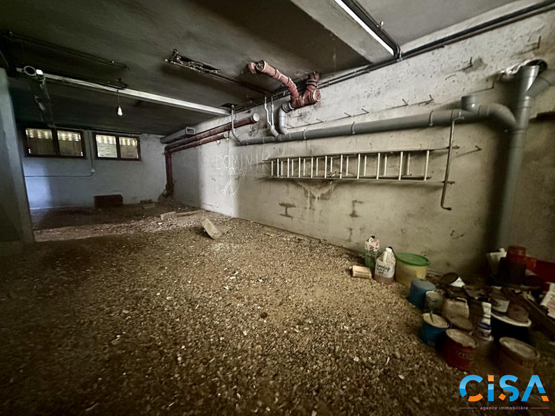 Maison traditionnelle - 95 m² - 6 pièces