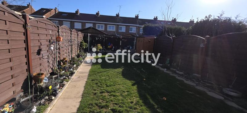 Maison - 85 m² - 4 pièces