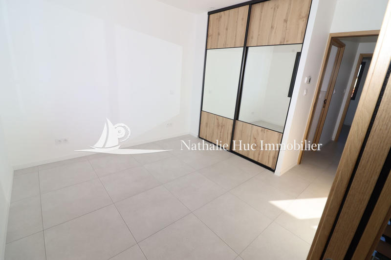 Maison contemporaine - 111 m² - 5 pièces