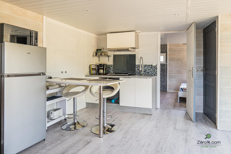 Maison - 218 m² - 7 pièces