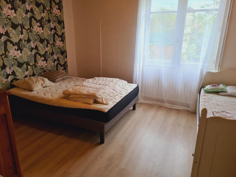 Maison - 220 m² - 8 pièces