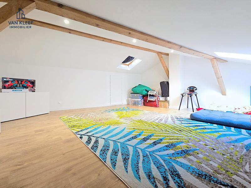 Villa - 258 m² - 9 pièces