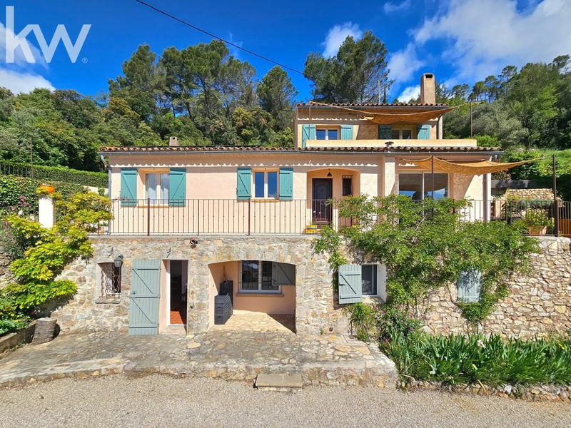 Maison - 172 m² - 8 pièces