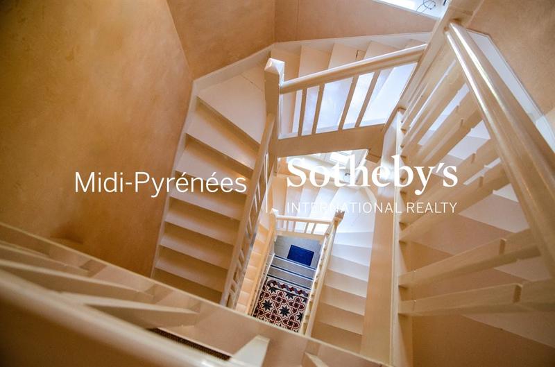 Maison de maîtres - 403 m² - 10 pièces