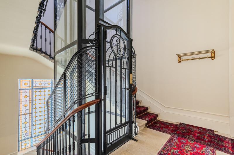 Appartement - 195 m² - 4 pièces