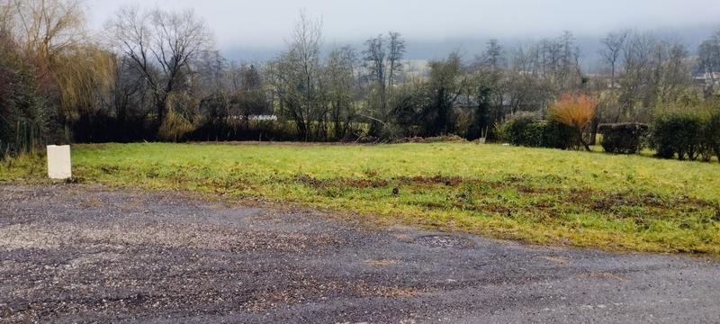 Terrain constructible - 915 m²