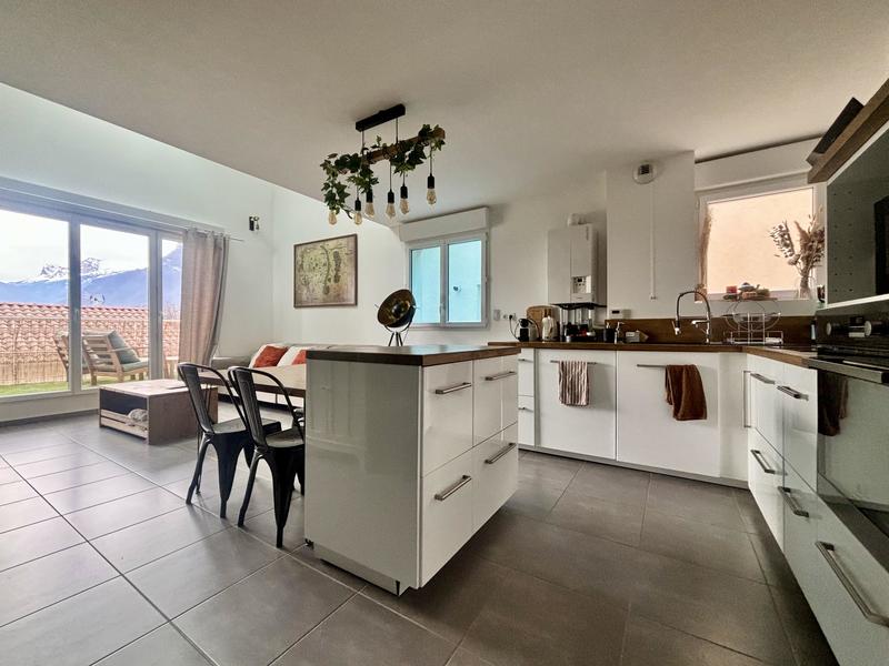 Appartement - 86 m² - 4 pièces