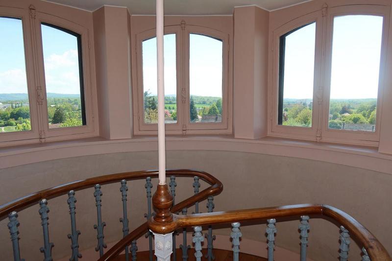 Demeure - 280 m² - 12 pièces