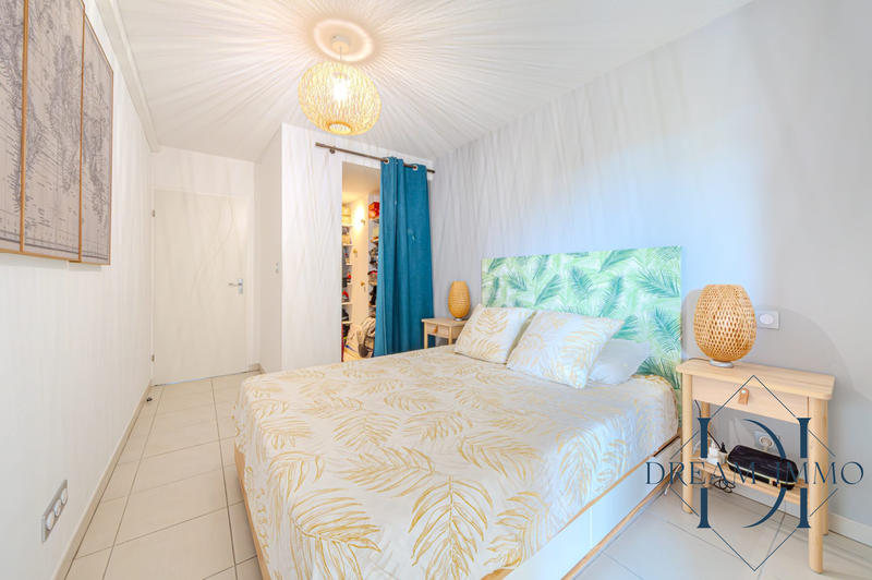 Appartement - 77 m² - 4 pièces