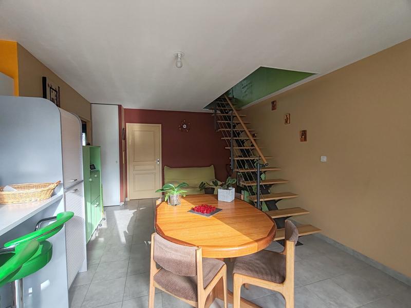 Maison - 98 m² - 4 pièces