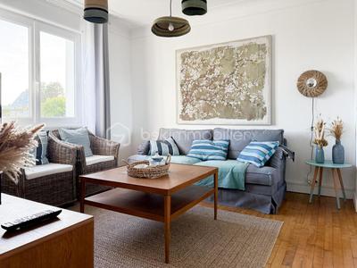 Maison - 91 m² - 5 pièces