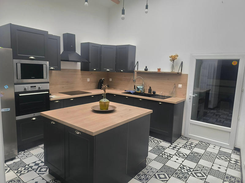 Maison - 215 m² - 8 pièces